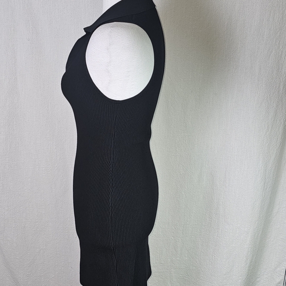 Aritzia Babaton Deep V Neck Sculpt Knit Ribbed Dress Sz M Black - Picture 7 of 15
